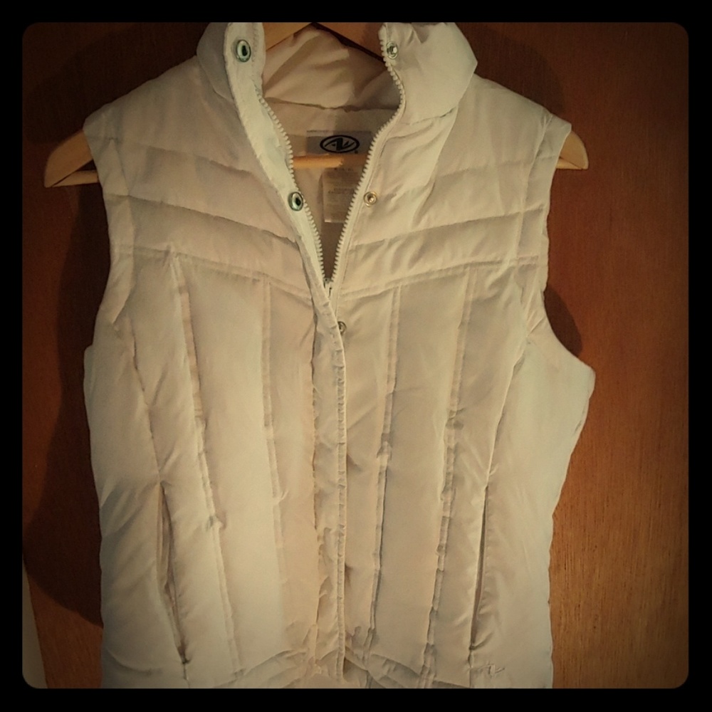 Athletic works puffy vest